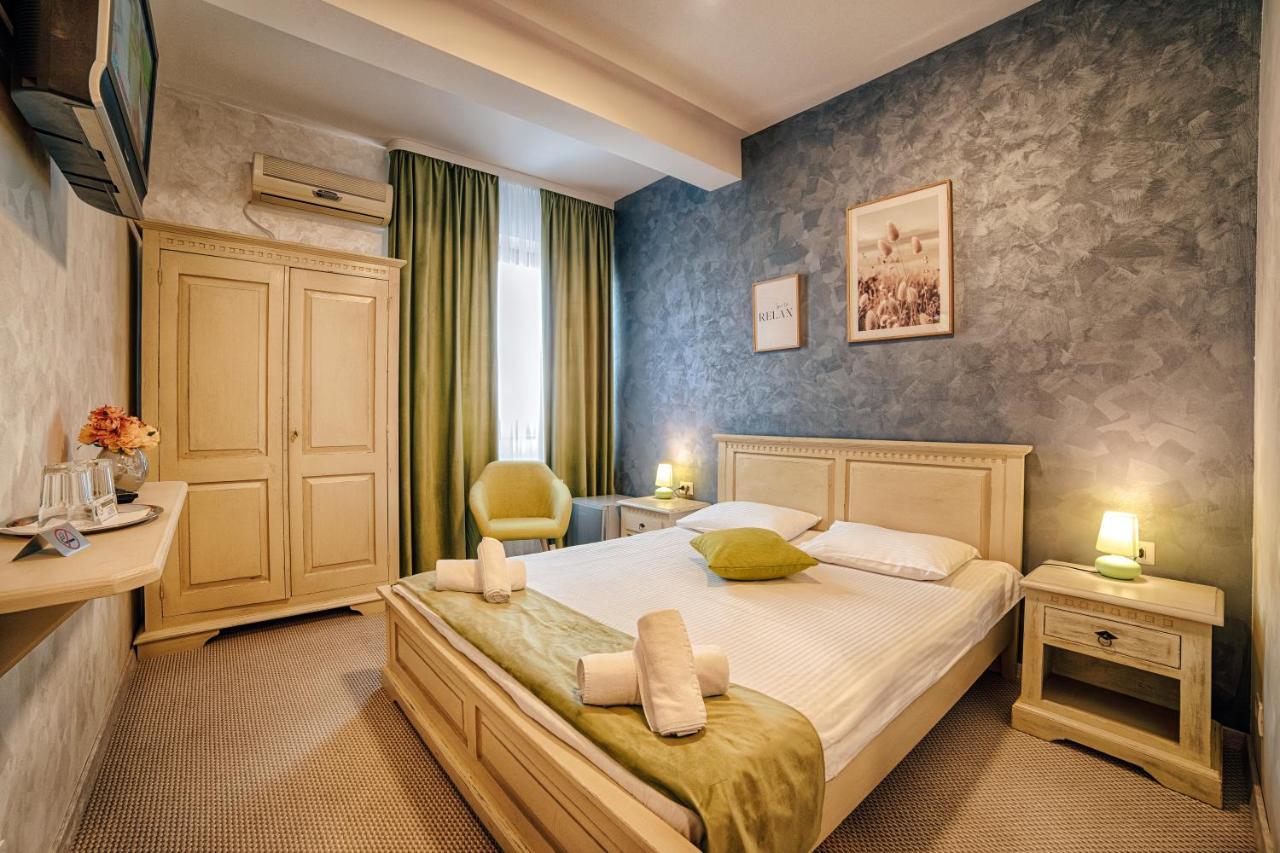 Ostello Casa Vatra Rădăuţi Esterno foto