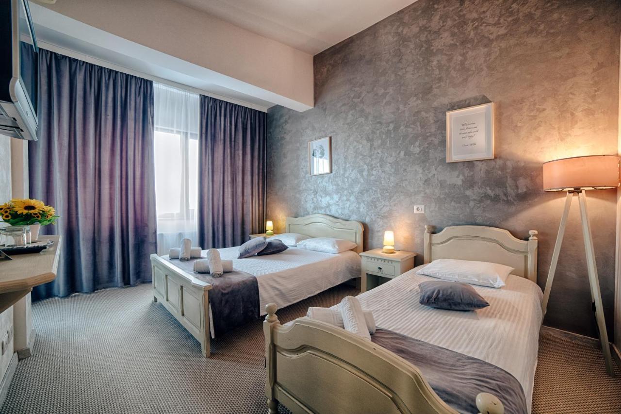 Ostello Casa Vatra Rădăuţi Esterno foto