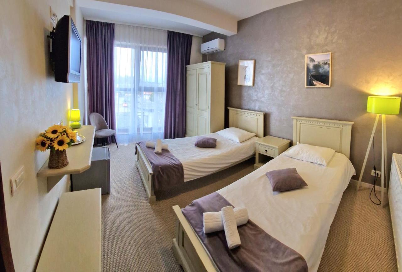 Ostello Casa Vatra Rădăuţi Esterno foto