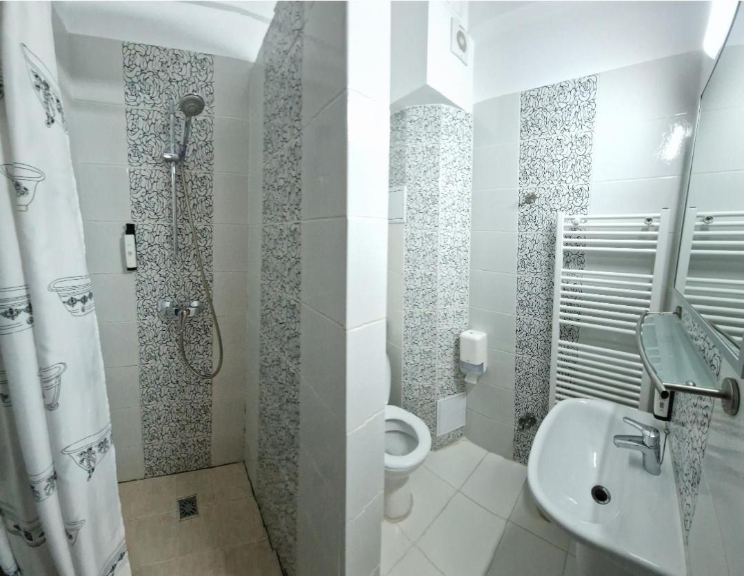 Ostello Casa Vatra Rădăuţi Esterno foto