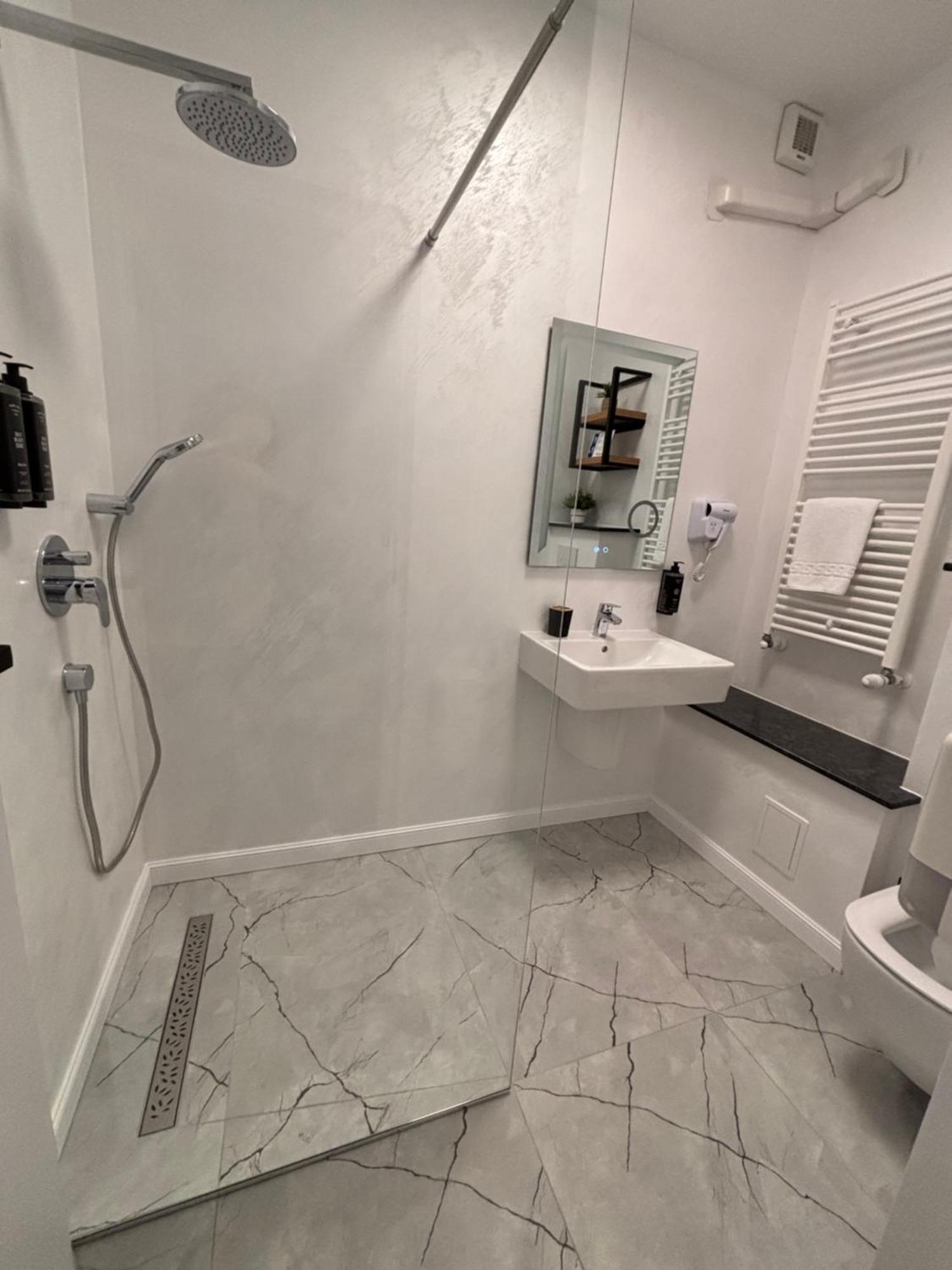 Ostello Casa Vatra Rădăuţi Esterno foto
