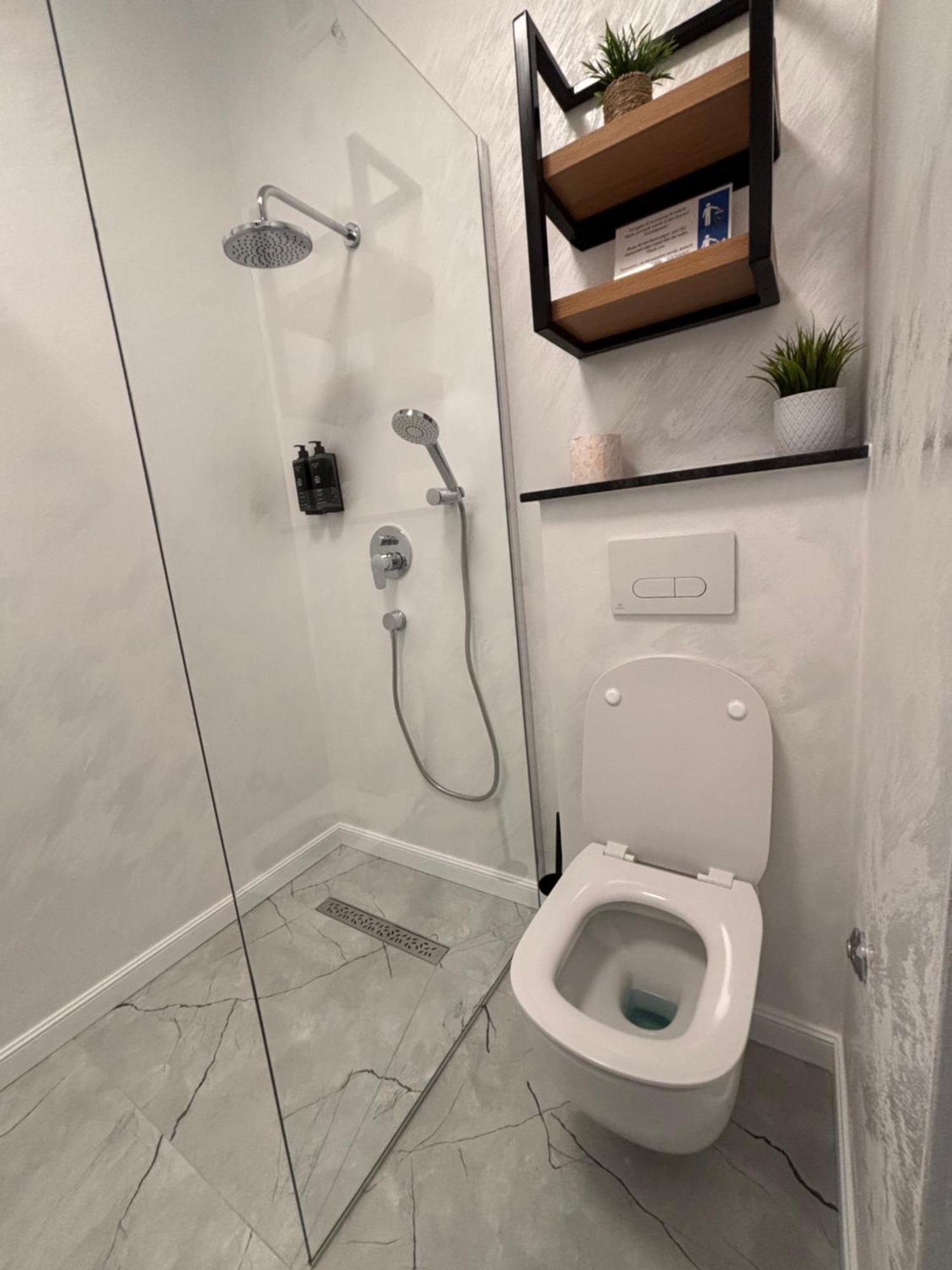 Ostello Casa Vatra Rădăuţi Esterno foto