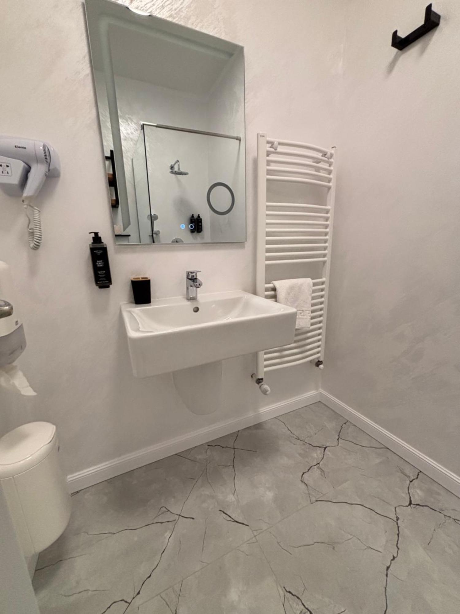 Ostello Casa Vatra Rădăuţi Esterno foto