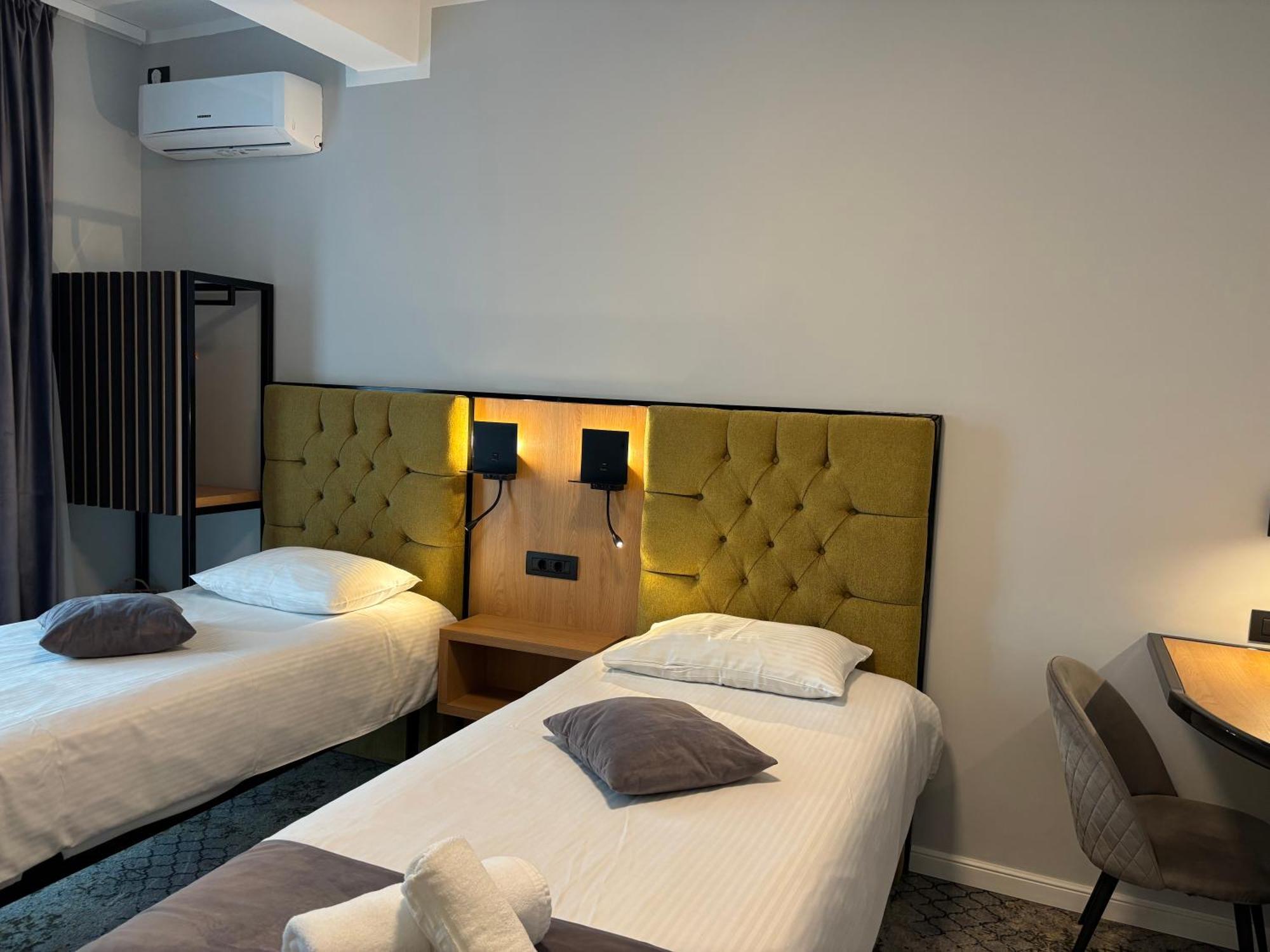 Ostello Casa Vatra Rădăuţi Esterno foto